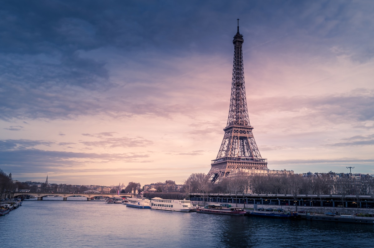 Párizs és az Eiffel-torony